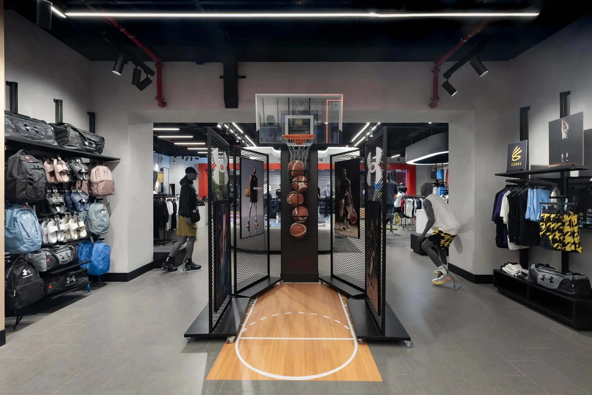 Under Armour — foto 1