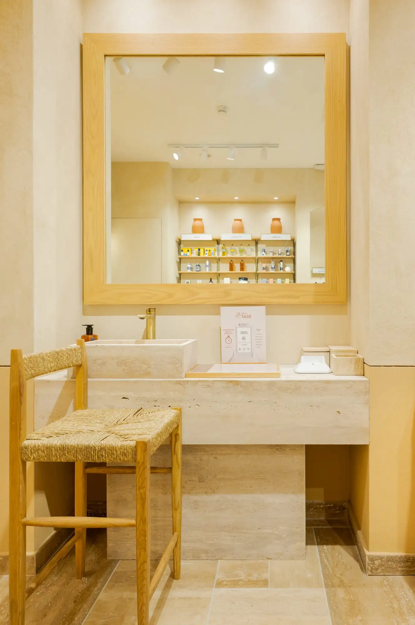 L'Occitane — foto 2