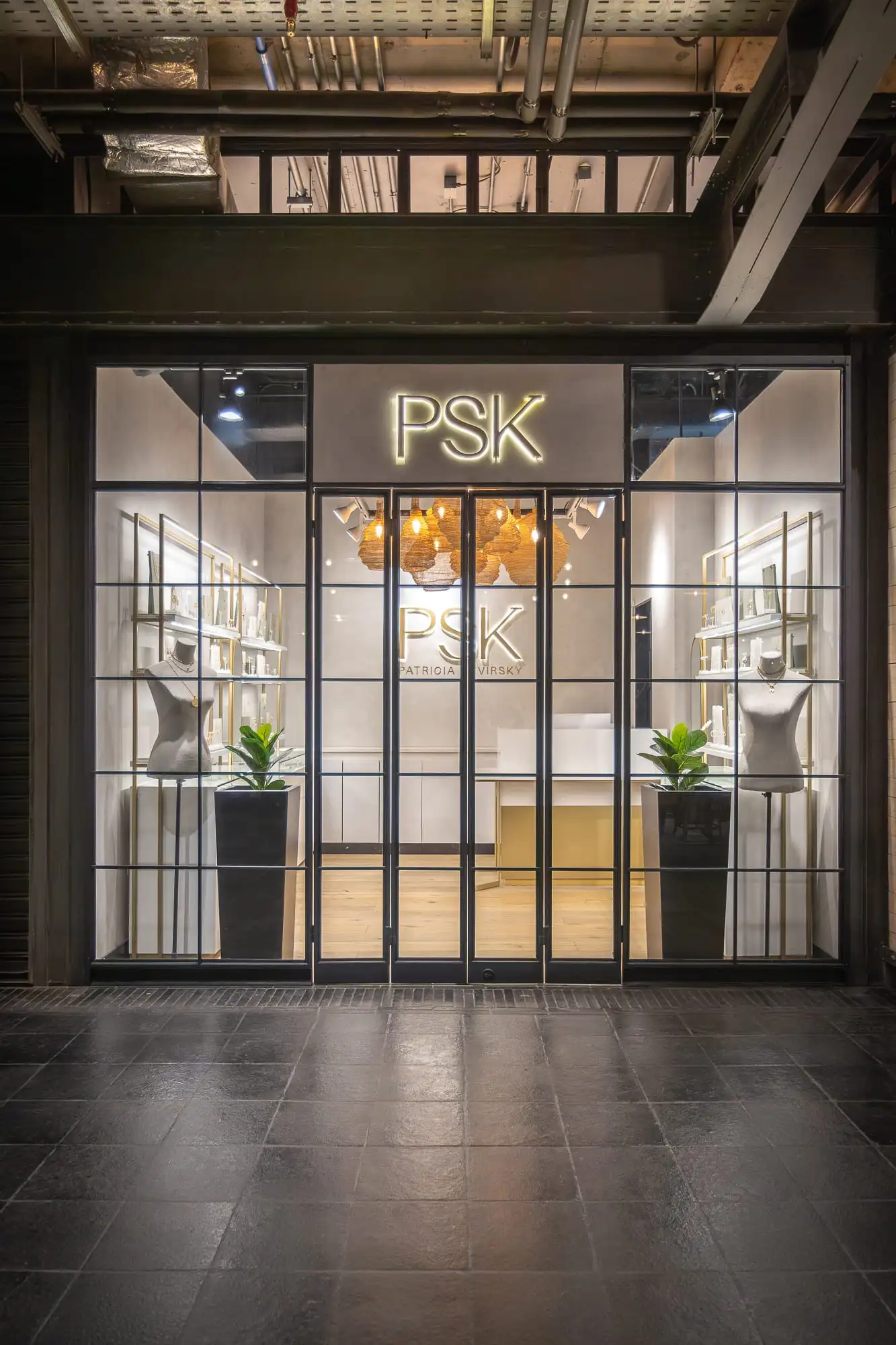 Fachada de PSK Joyas en MUT